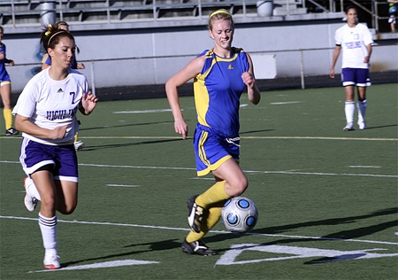 Hazen senior Madison Dinger chases down a ball against Highline Oct. 9. The teams tied 2-2.