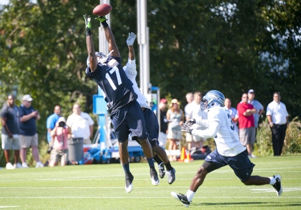 Seattle's Mike Williams stretches for a catch in practice.