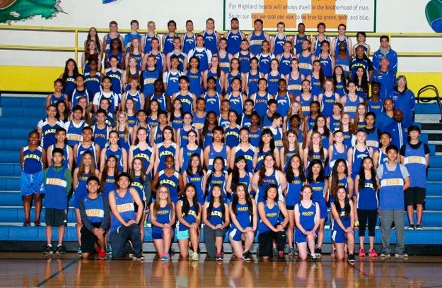 The 2015 Hazen track team.