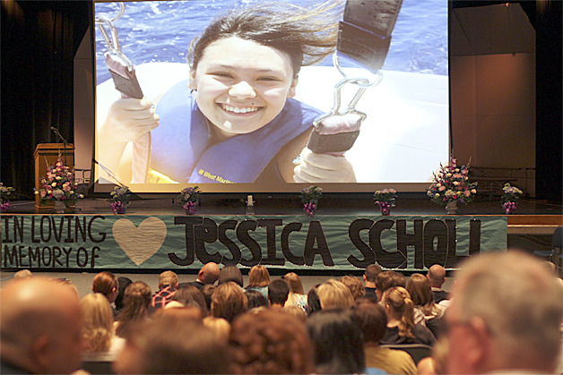 One thousand people were expected and hundreds attended the memorial service of Lindbergh High School student Jessica Scholl on Sunday afternoon at the school.