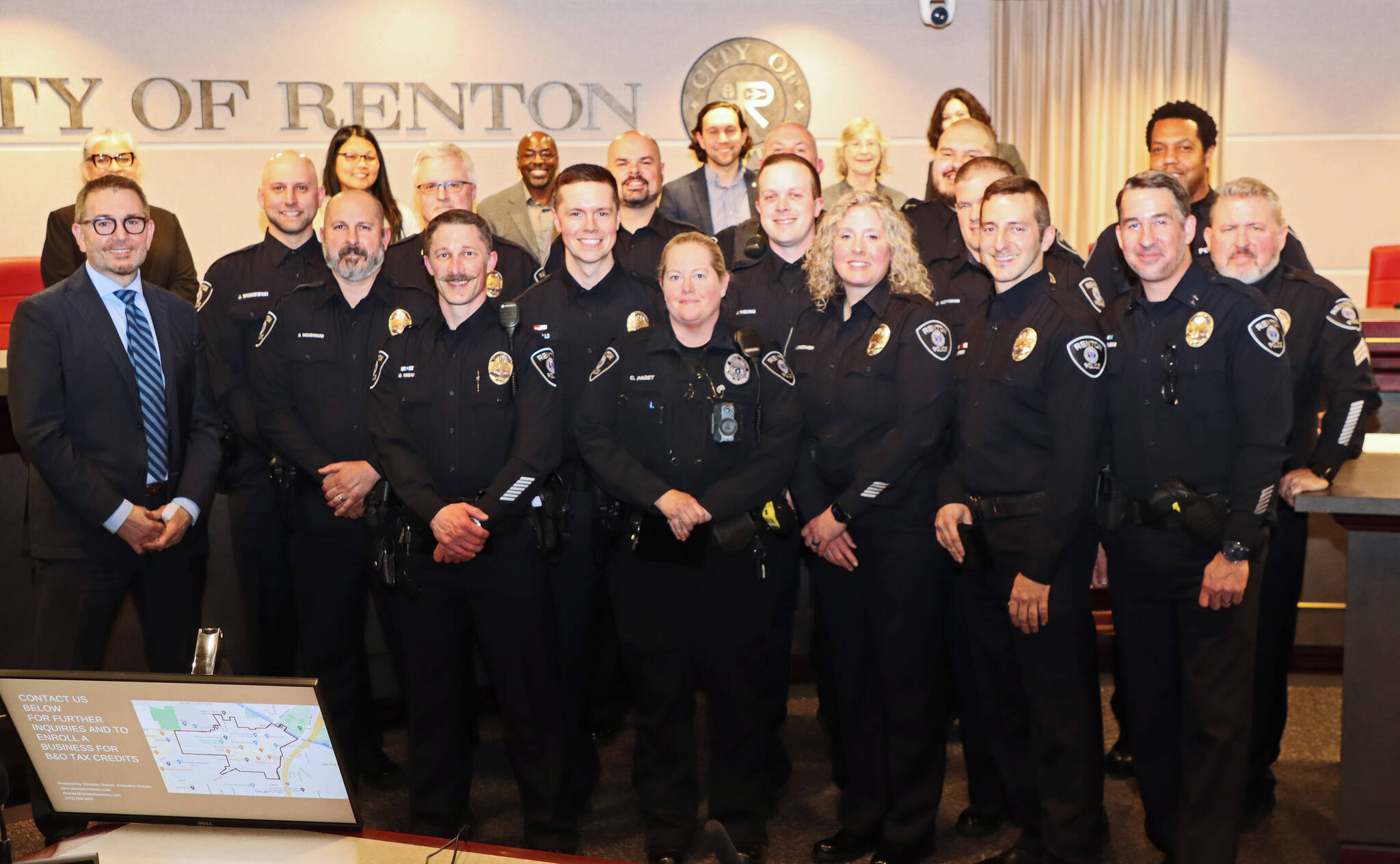 Renton Police Chief Promotes And Honors Top Officers Renton Reporter 2064