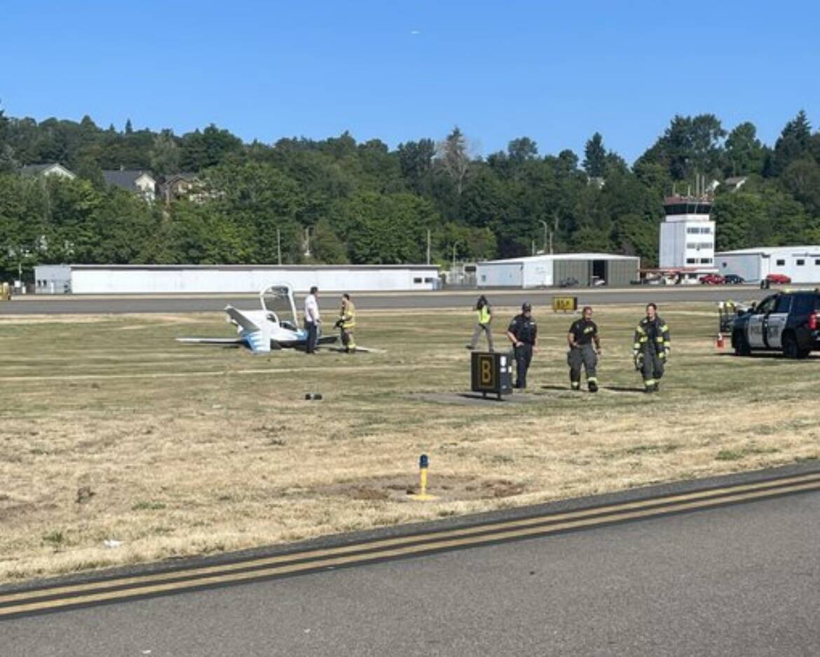 Scene of the airplane crash (Courtesy of Renton Regional Fire Authority)