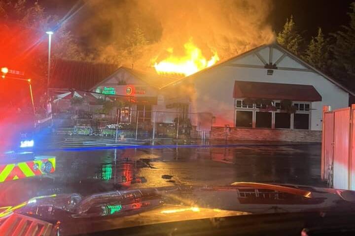 Fire destroys Top of the Hill grocery store in Renton