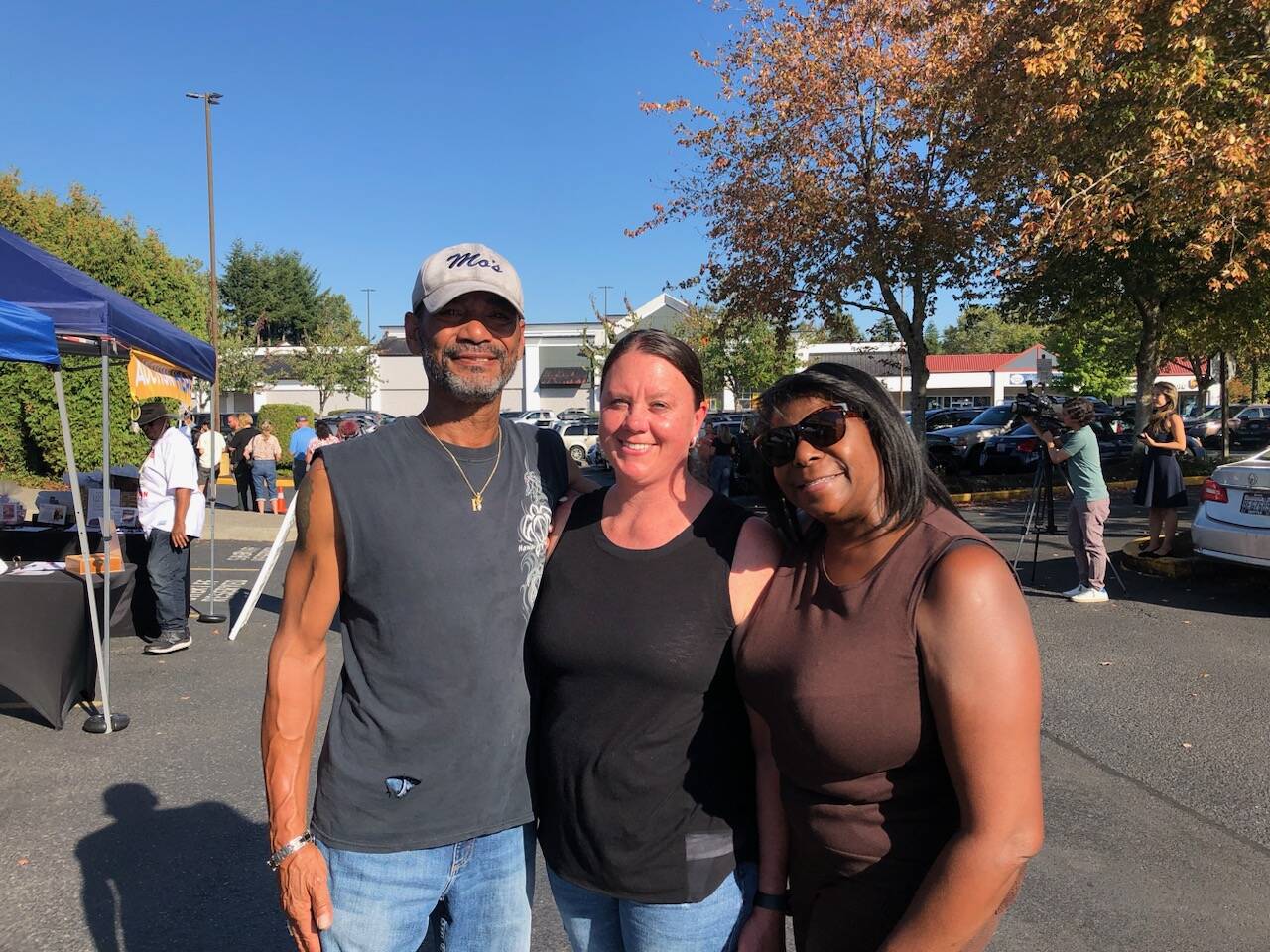 Roman Rogers, Jackie Maples, and Aloria Rogers. (Benjamin Leung/Renton Reporter)