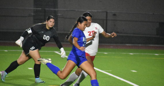 Zoe Wong out-flanks the Renton keeper to score her second goal of the game. Ben Ray / The Reporter