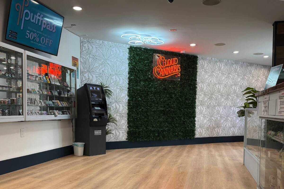 At Cloud Cannabis, the community is at the heart of their business. The store’s atmosphere is designed to be relaxed and welcoming.