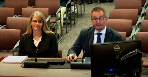 Renton Mayor Armondo Pavone with Renton Finance Administrator Kari Roller as he gives the budget message. (Photo from Oct. 7 Committee of the Whole meeting)