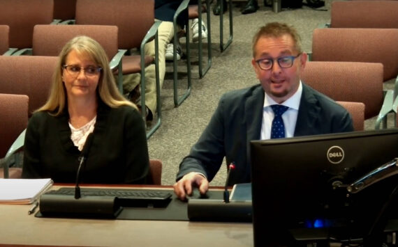 Renton Mayor Armondo Pavone with Renton Finance Administrator Kari Roller as he gives the budget message. (Photo from Oct. 7 Committee of the Whole meeting)