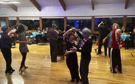 Seniors dancing at the 2024 Renton Veterans Day Seniors Dance. Photos by Joshua Solorzano/The Reporter